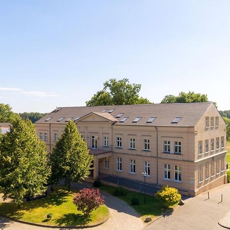 Gut Gnewikow Hotel Neuruppin Exterior photo